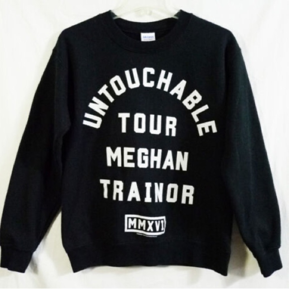 Meghan Trainor Untouchable Tour Black Sweatshirt Pullover Sweater Size Small
